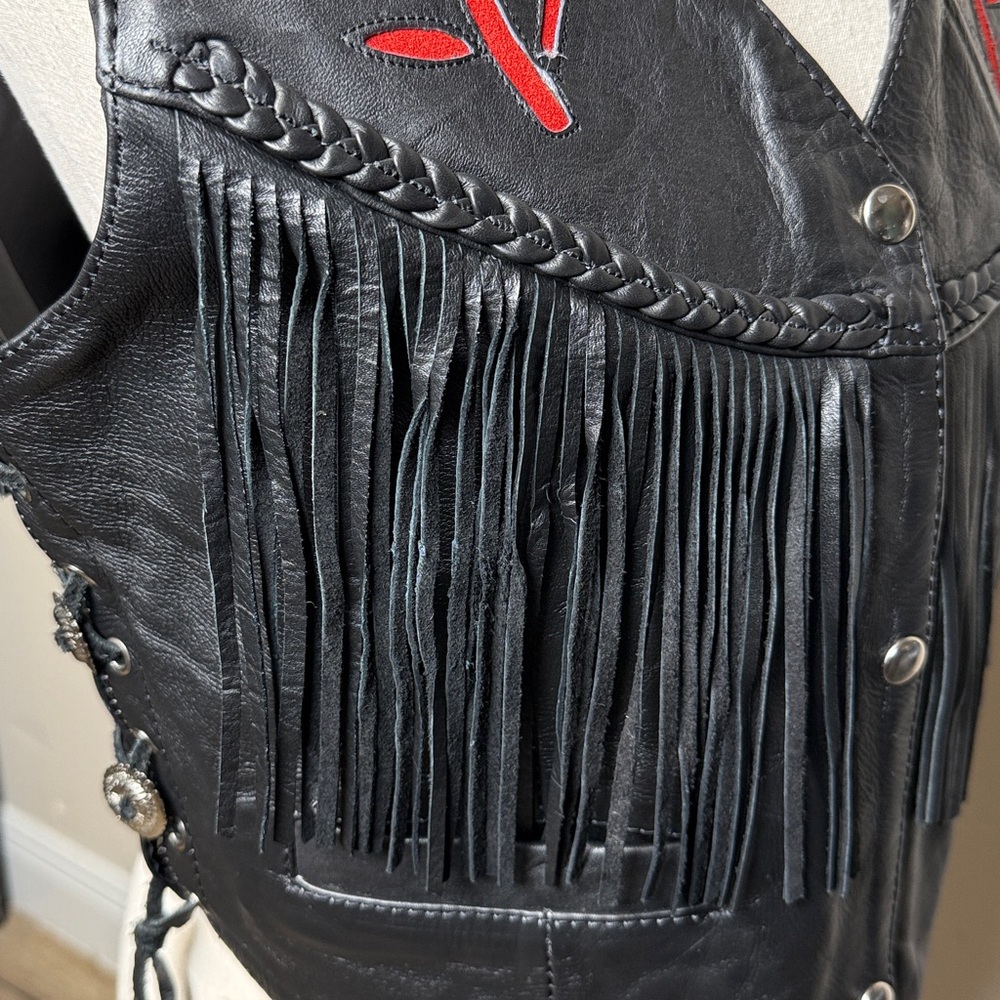 VTG S&S Cycle Black Leather Biker Vest Women L TX Rose Fringe Yoke Concho Moto - Picture 11 of 17